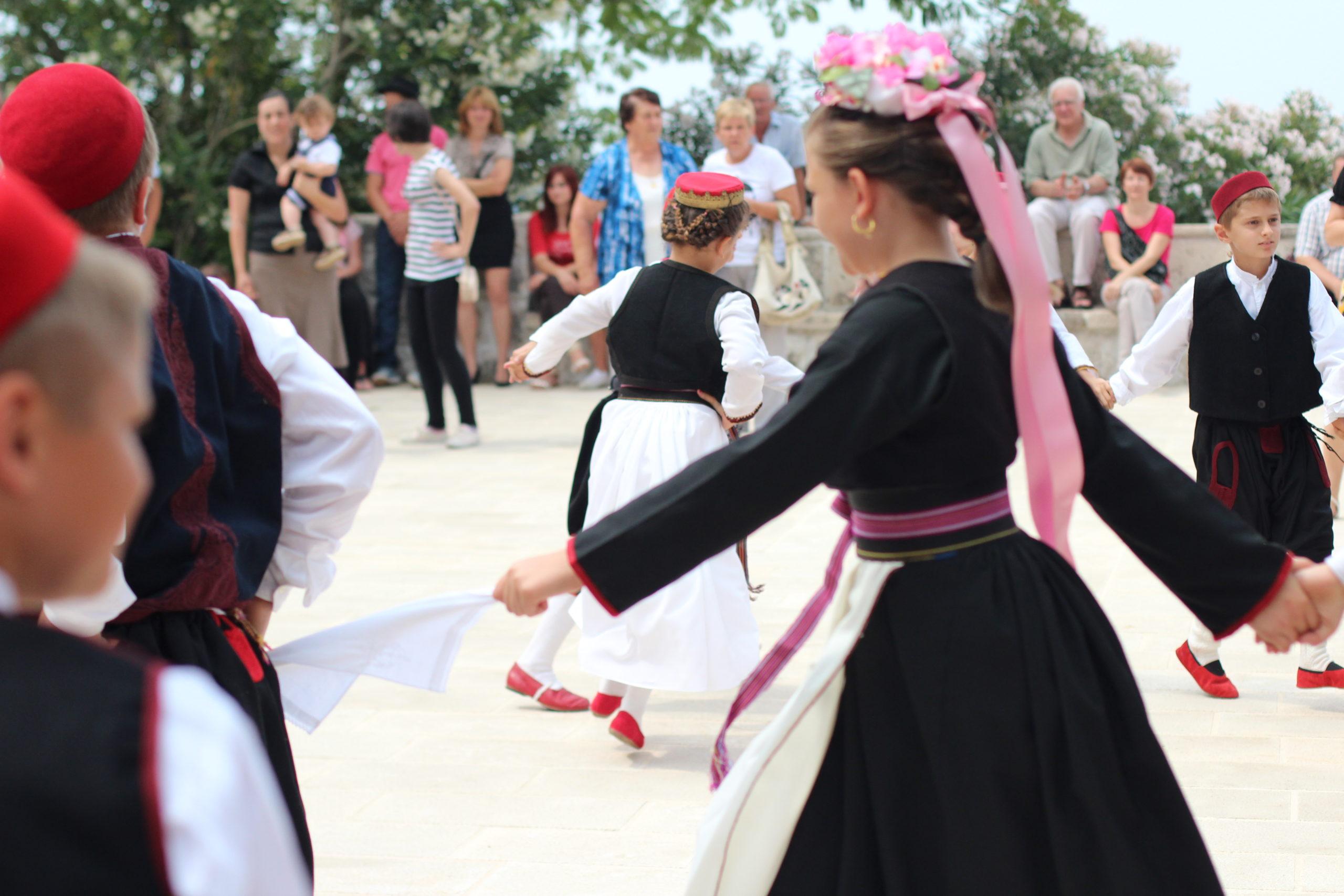 Croatian Dancers