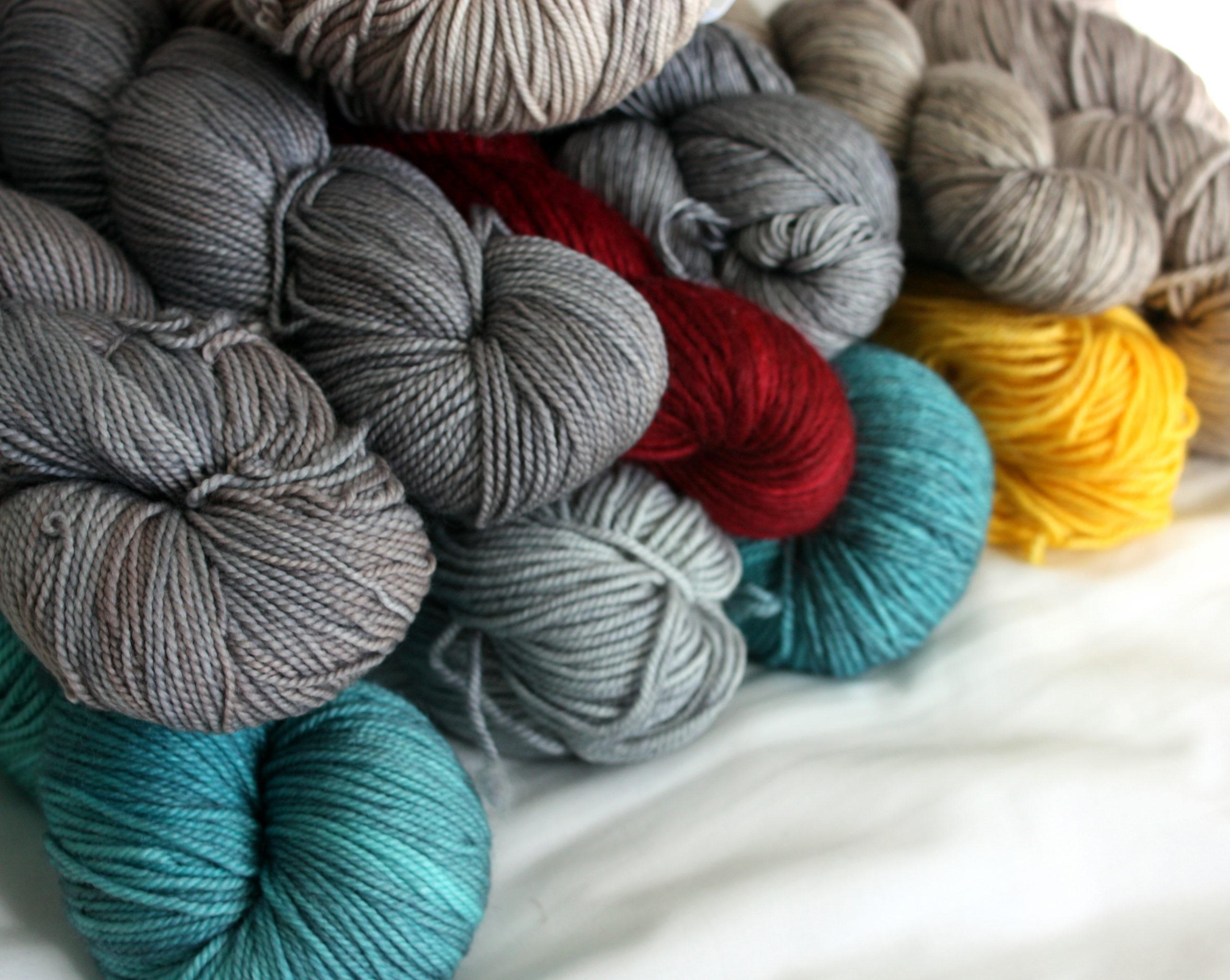 grey & colourful yarn