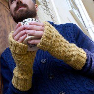 The Checkerboard Mitts are great men’s fingerless mitts,